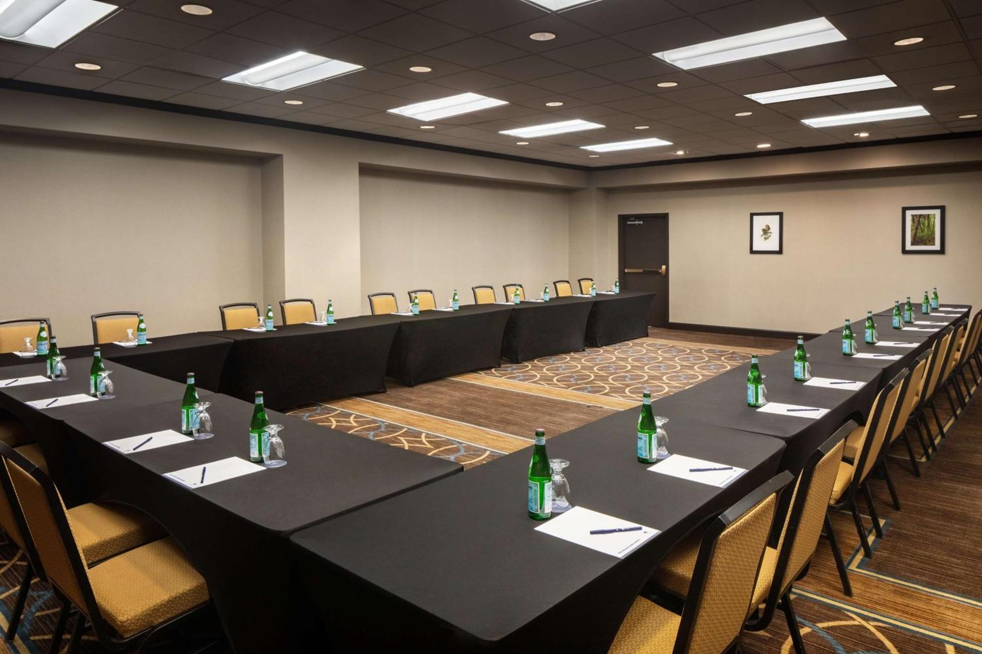 Doubletree By Hilton Silver Spring Washington Dc North מראה חיצוני תמונה